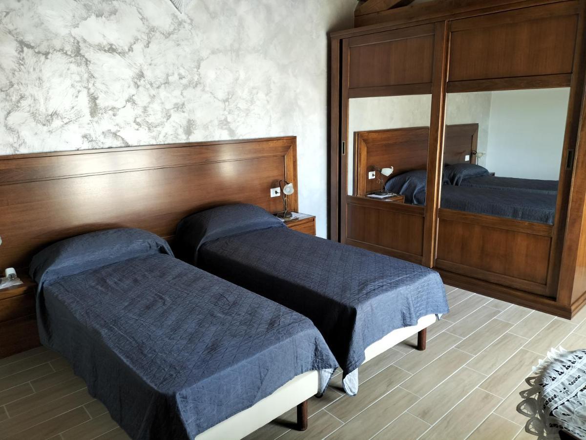 Agriturismo Dipinto Dal Sole Padula Bagian luar foto
