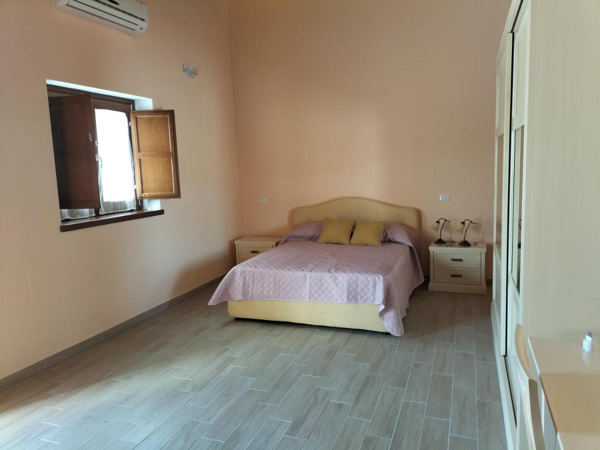 Agriturismo Dipinto Dal Sole Padula Bagian luar foto