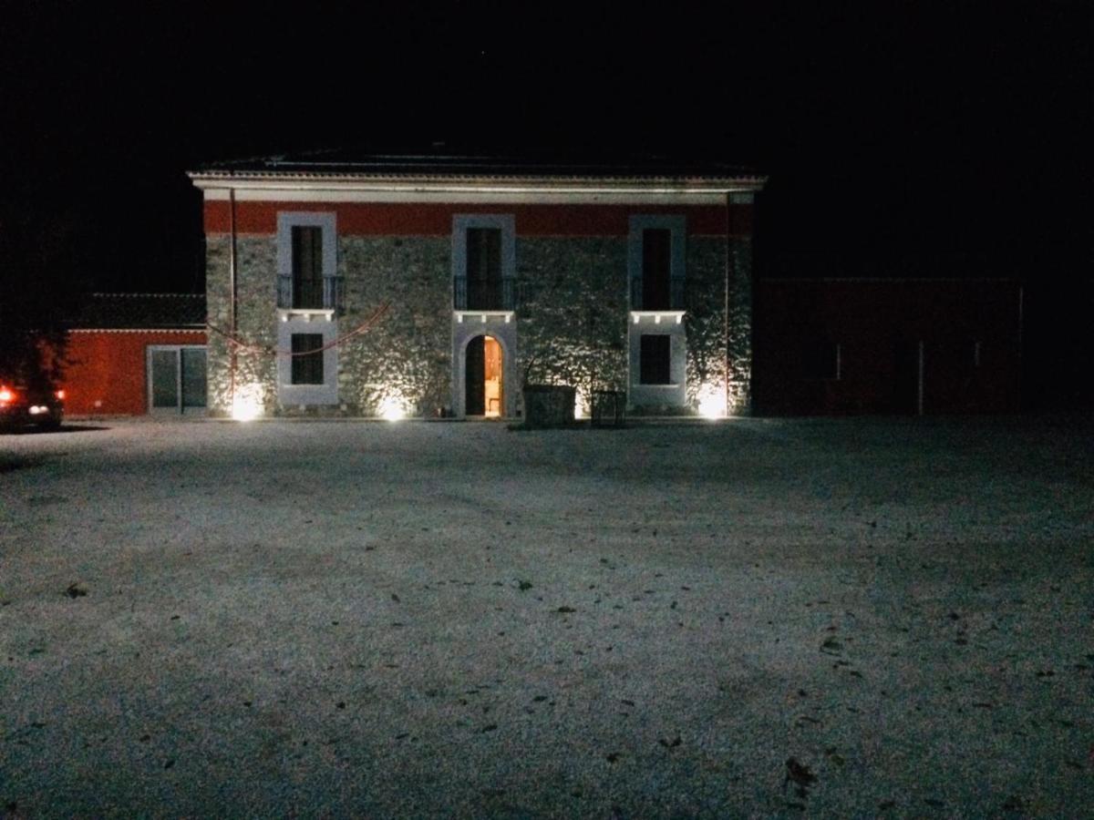 Agriturismo Dipinto Dal Sole Padula Bagian luar foto