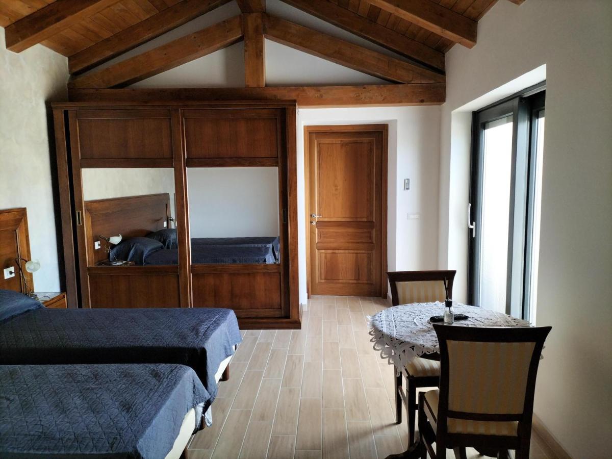 Agriturismo Dipinto Dal Sole Padula Bagian luar foto